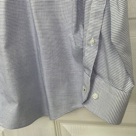 Banana Republic Men Standard-Fit Non-Iron Button-Down Shirt Marfa Blue Medium - Picture 5 of 8